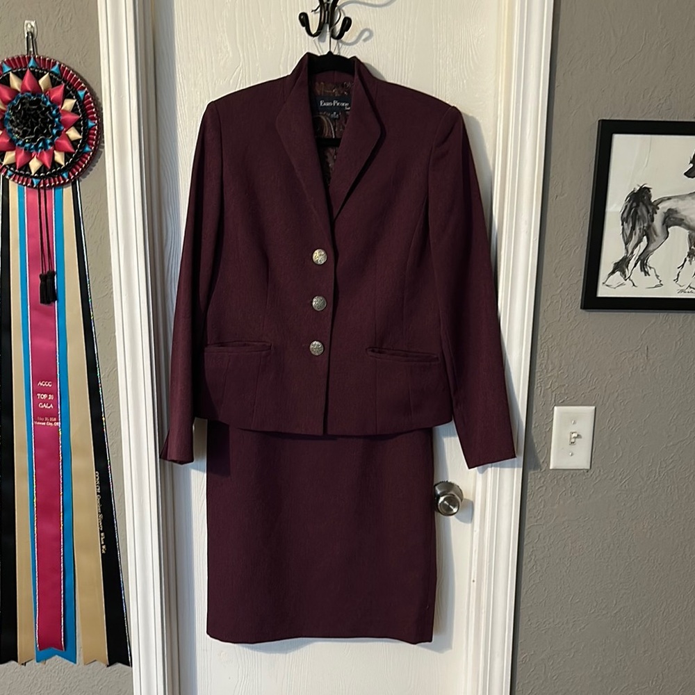 Le Suit Purple and Silver Blazer Classic Style